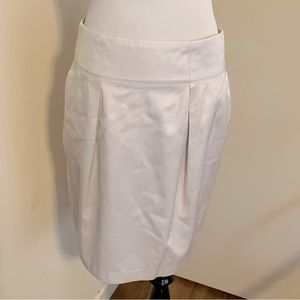 Banana Republic beige Tulip skirt Size 2